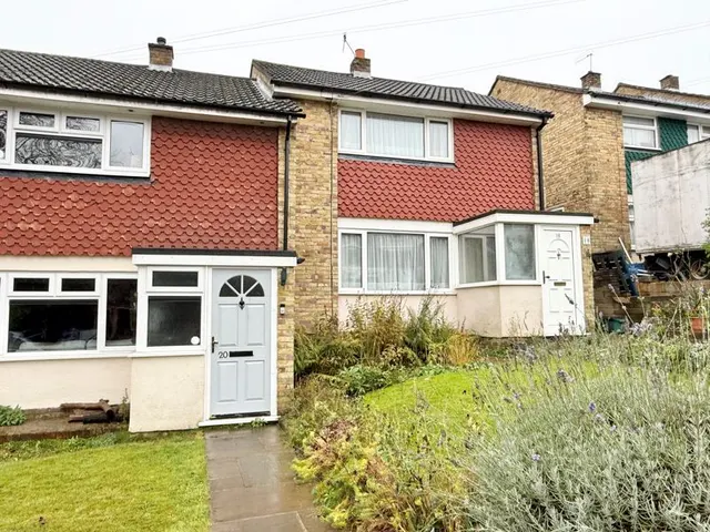 Gynant Road, High Wycombe HP13 7TE, photo 1