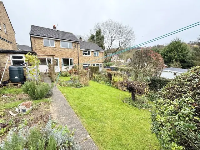 Photo 3 — Gynant Road, High Wycombe HP13 7TE