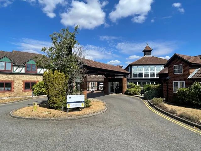 High Wych Road, Sawbridgeworth, CM21, photo 1