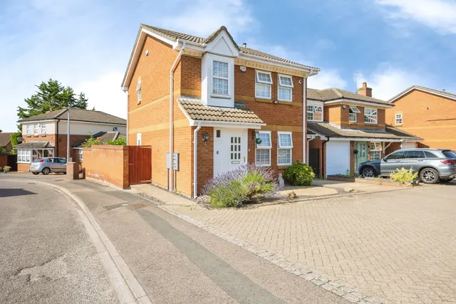 Lichfield Close, Kempston, Bedford, Bedfordshire, MK42, photo 1
