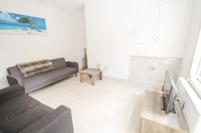 Thornville Avenue, Hyde Park, LS6, photo 3