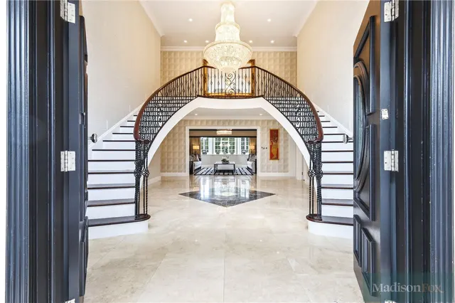 Manor Road, Chigwell, IG7, photo 2