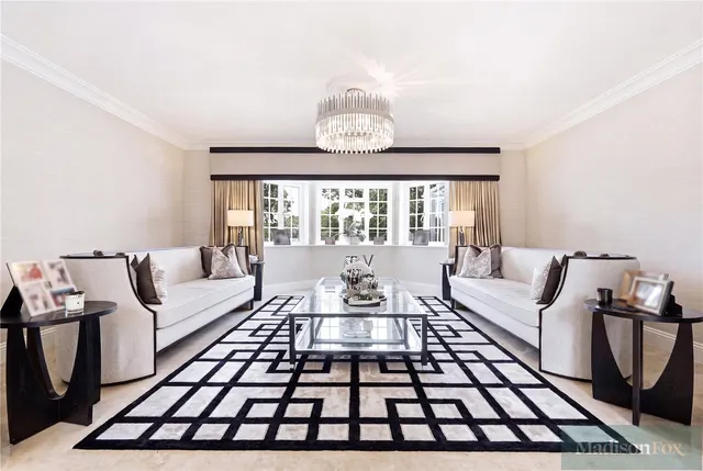 Manor Road, Chigwell, IG7, photo 3