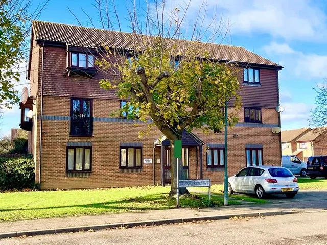 Woodfall Drive, Crayford, DA1, photo 1