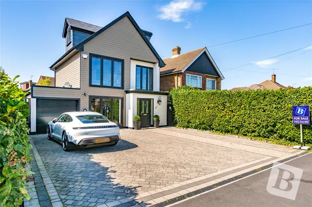 Doddinghurst Road, Brentwood, CM15, photo 1