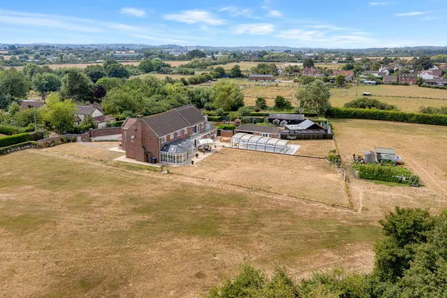 Norleaze, Heywood, photo 1