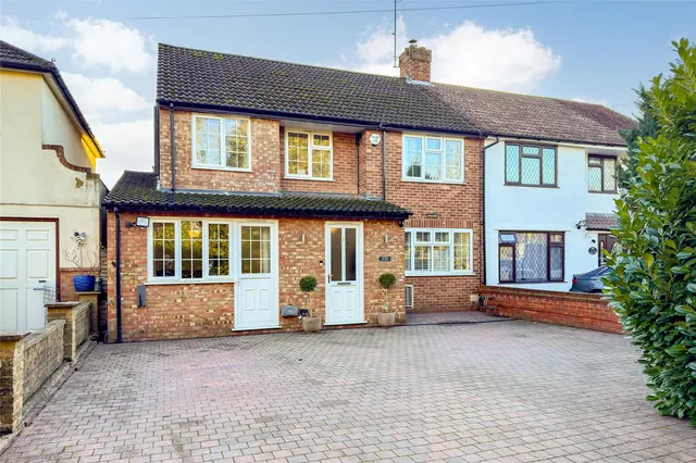 St. Albans Road West, Hatfield, Herts, AL10 9RN, photo 1