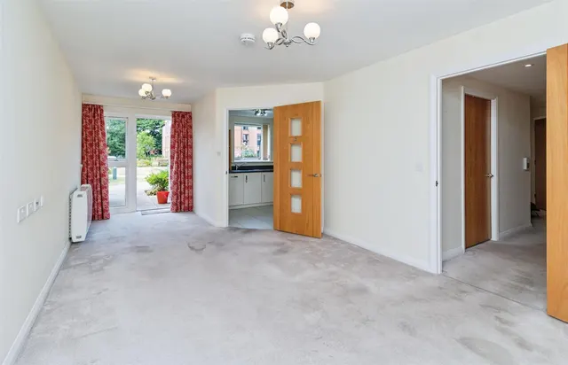 Kingsway, Stafford, ST16, photo 2