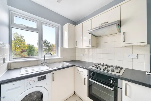 High Street, Beckenham, BR3, photo 1