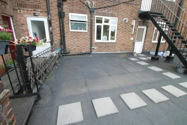 Photo 2 — High Street, Beckenham, BR3