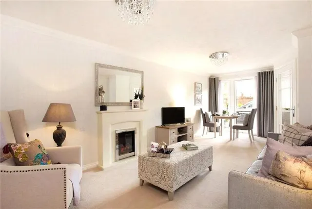 Photo 3 — Wratten Road West, Hitchin, Hertfordshire, SG5