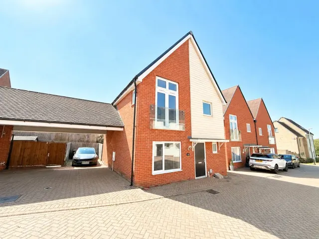 Fairway Drive, Chelmsford, CM3, photo 1