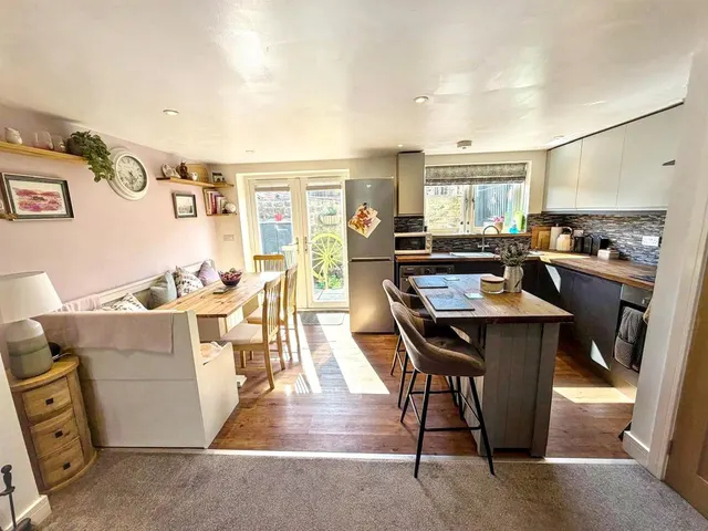 Photo 3 — Hayhills Road, Silsden, BD20 9NE