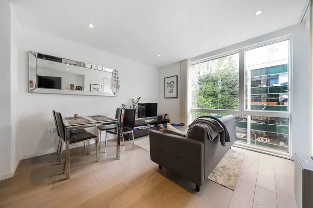 Photo 2 — Brandon House, SE1