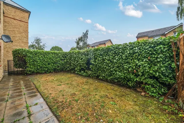 Photo 3 — Silverdale, SE26