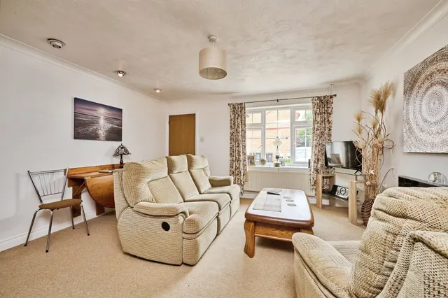 Siddons Close, Peterborough, PE8, photo 2