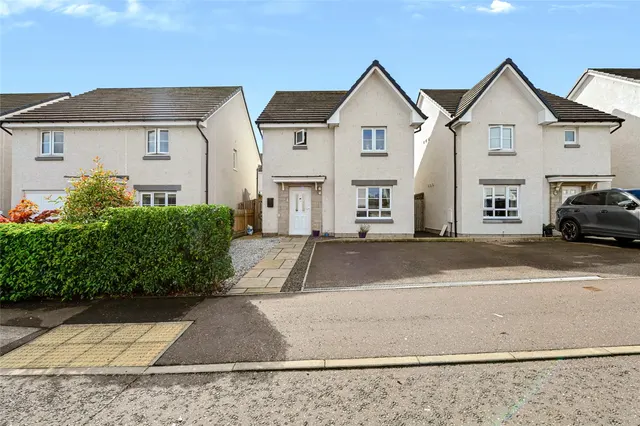 Charolais Lane, Huntingtower, PH1, photo 1