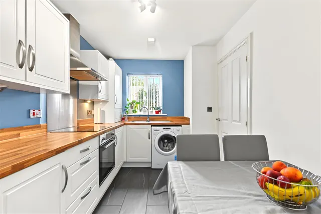 Bakewell Drive, Top Valley, NG5, photo 2