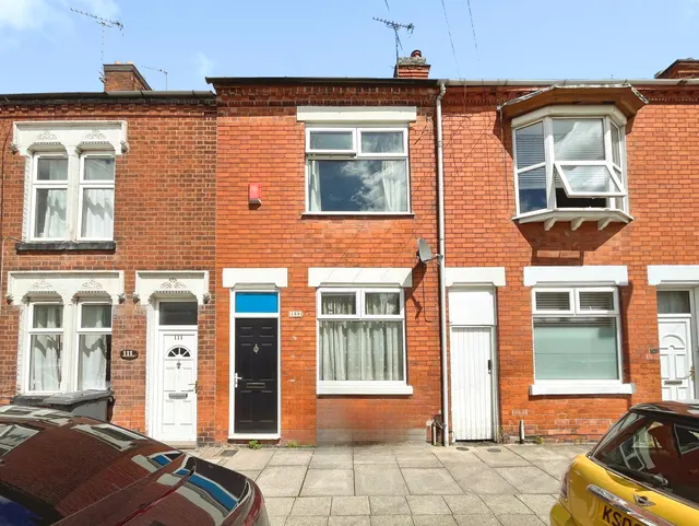 Wordsworth Road, Knighton Fields, Leicester, LE2, photo 1