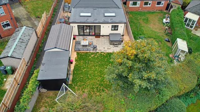 Westfield Road, Heckmondwike, WF16, photo 2