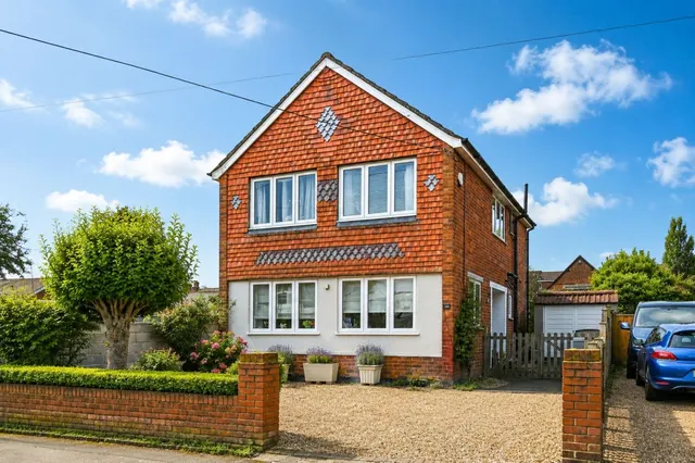 Lyndhurst, SO43, photo 1