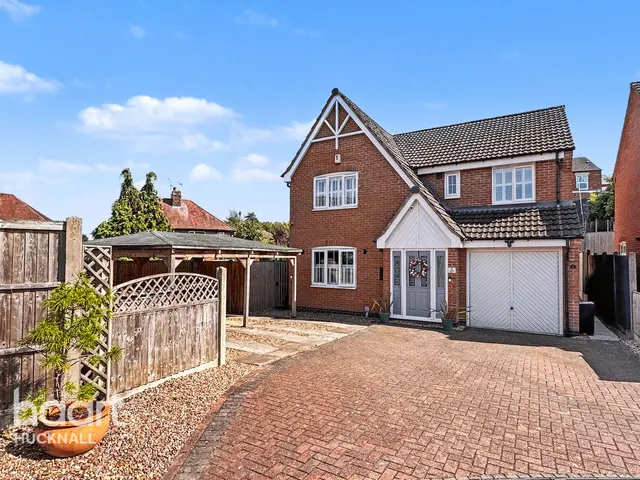 Castle Court, Heanor, DE75, photo 2
