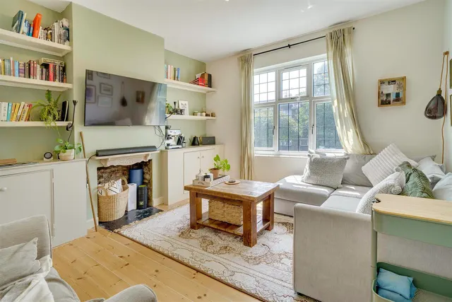 Upper Richmond Road West, East Sheen, SW14, photo 1