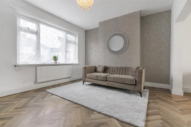 Plantation Avenue, Worsley, M28, photo 3