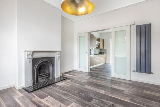 Gresham Road, Staines-upon-Thames, TW18, photo 3
