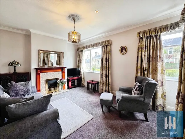 Thornfield Avenue, Lockwood, HD4, photo 3