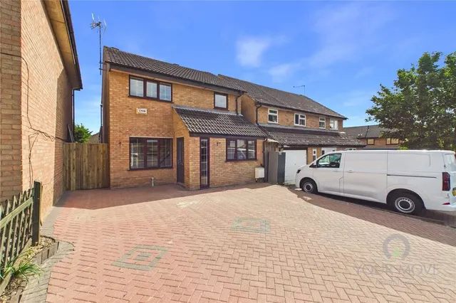 St. Johns Road, Kettering, Northamptonshire, NN15, photo 1