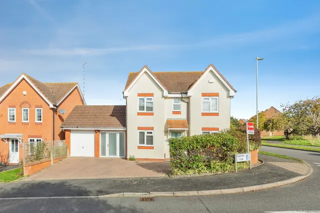 Quinton Close, Hatton Park, CV35, photo 1