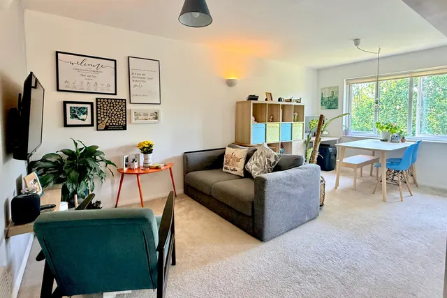 Ringwood, BH24, photo 1