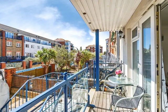 San Juan Court, Eastbourne, BN23, photo 3