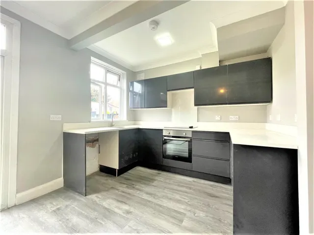 East Rochester Way, Sidcup, DA15, photo 2