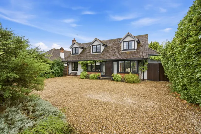 Buckland Road, Buckland, photo 1