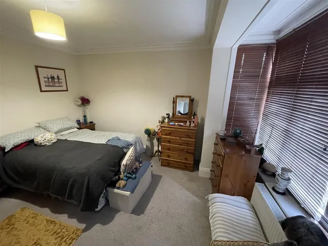 Photo 3 — 84 Edgehill Road Bournemouth Dorset BH9 2PH