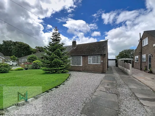 St. Pauls Close, Chorley, Lancashire, PR6 9RS, photo 1