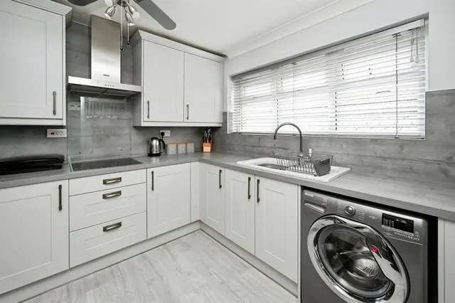Iona Close, Tibshelf, DE55, photo 2