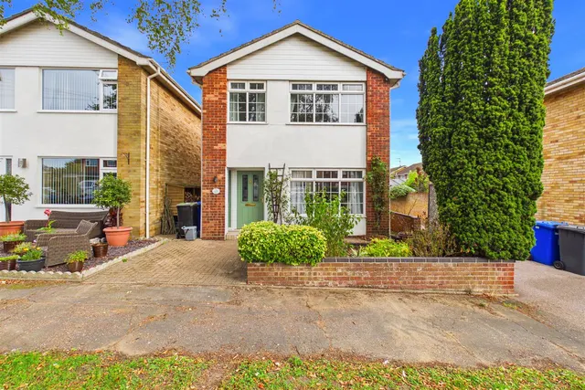 Dorothy Hodgkin Court, Beccles, NR34, photo 1