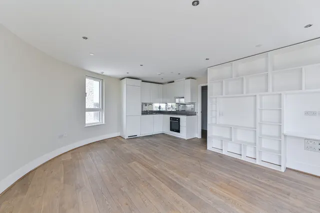 Flat 13, 8 Clement Avenue, London, photo 1