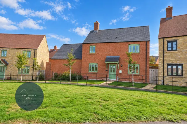 Flanders Way, Brackley, NN13, photo 2