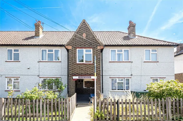 Andover Road, Twickenham, TW2, photo 1
