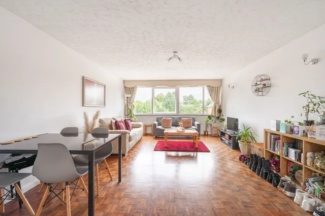 6 Arundel Lodge, Salisbury Avenue, London, photo 1
