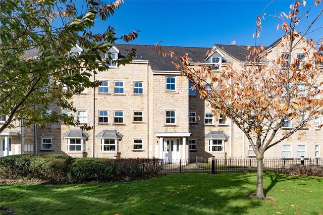 Navigation Drive, Apperley Bridge, BD10, photo 1