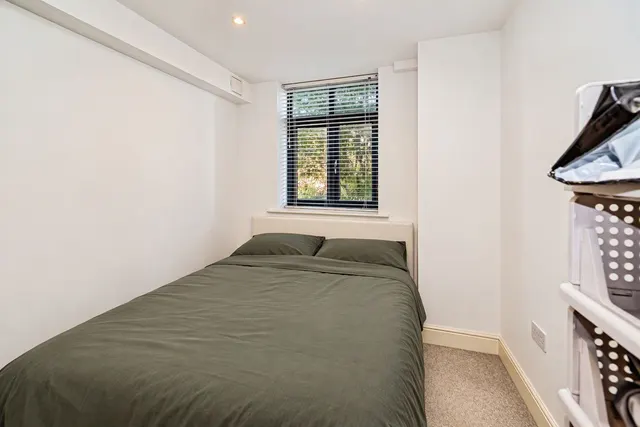 Cambridge Place, Aylesbury, HP20, photo 3