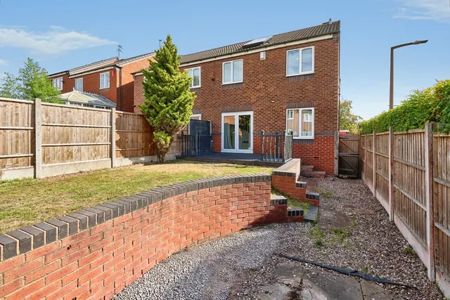 Mistletoe Drive, Walsall, WS5, photo 3