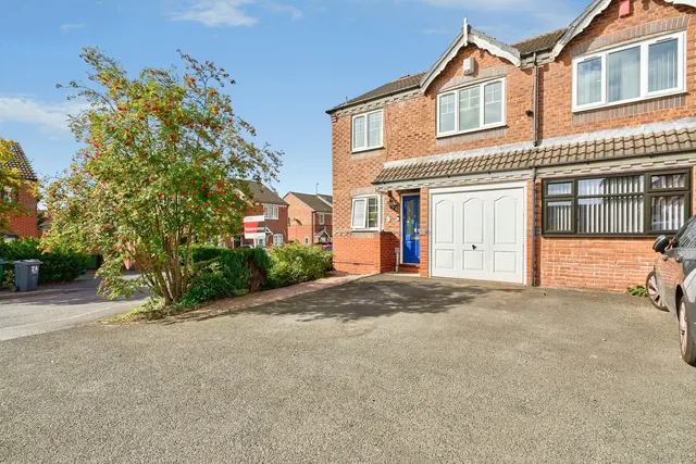 Mistletoe Drive, Walsall, WS5, photo 1