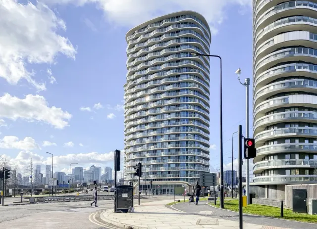 Tidal Basin Road, Royal Victoria, E16, photo 1