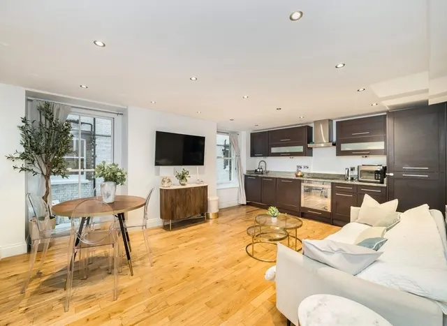 Yorkshire Grey Place, Hampstead, NW3, photo 1